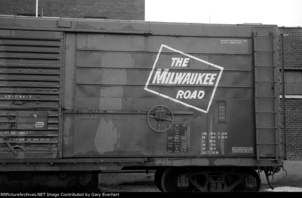 MILW XM #40414 - Milwaukee Road